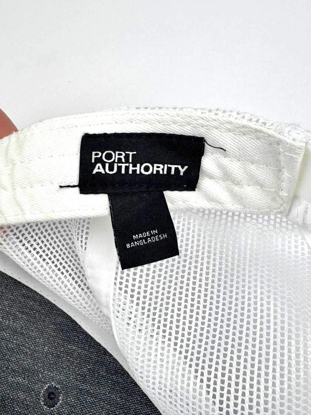 TRUCKER HAT SFB Black/ White